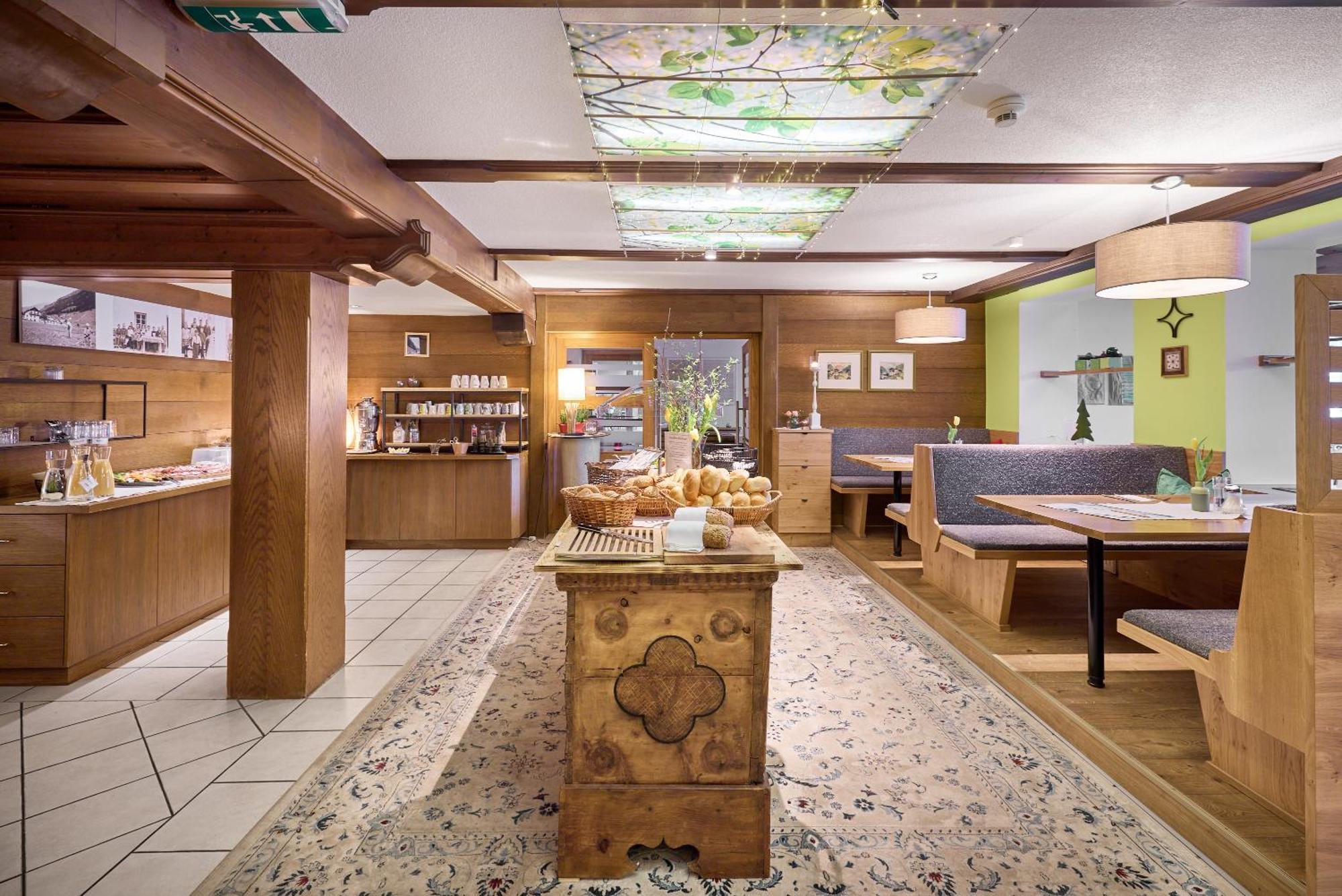 斯蒂尔巴赫生物酒店 皮茨河谷圣莱昂哈德 外观 照片